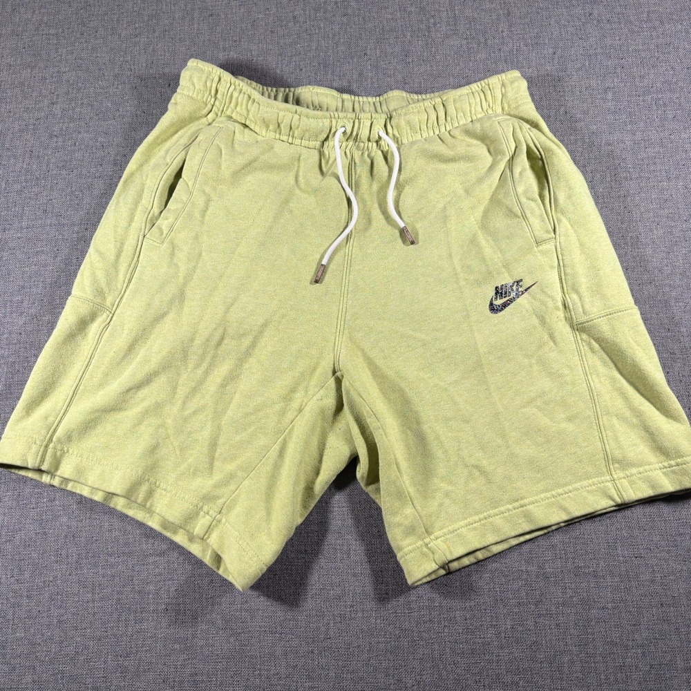 Nike Sportswear Shorts Mens Medium Lime Green DD7043-730 Fleece Grind Logo